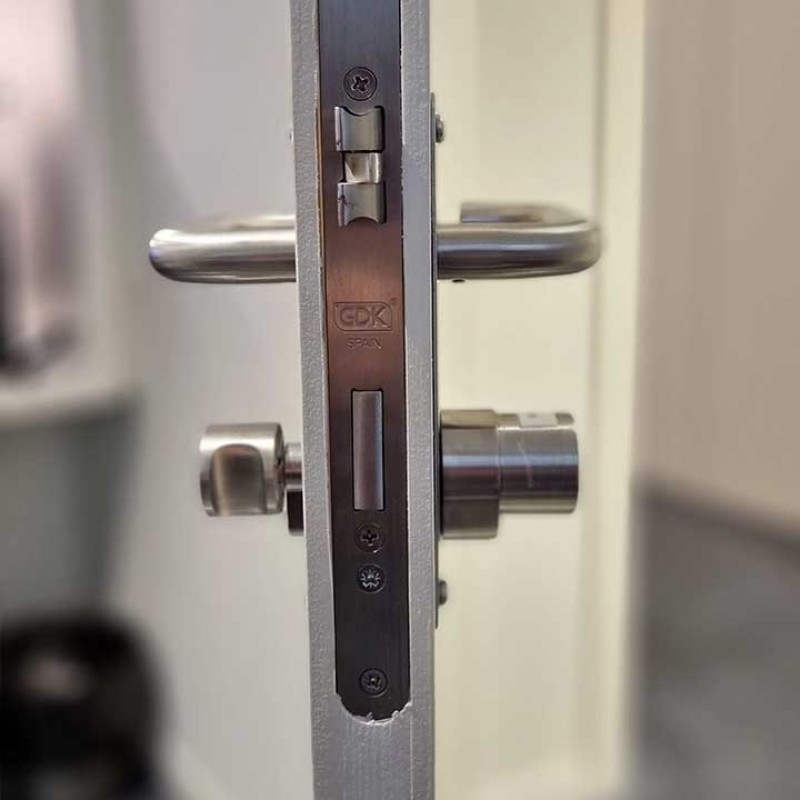 Cilindre amb electrònica exterior i interior amb pom Ref. D10S.300